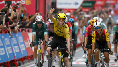 Team Visma-Lease a bike's British rider Matthew Brennan celebrates winning the 11th stage of the Vuelta a Espana 2026 cycling tour, a 151,3 km race between Carthagena and Lorca, on September 2, 2026. (Photo by JOSE JORDAN / AFP)