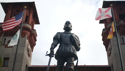 Estatua de Pedro Menéndez de Avilés, fundador de la ciudad de San Agustín de la Florida