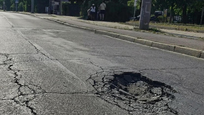 El verano y el calor han dado la puntilla a las carreteras