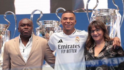 Kylian Mbappé son Wilfried Mbappé y Fayza Lamari