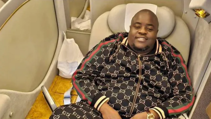 Wicknell Chivayo en un avión privad