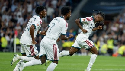 Yan Diomande celebra el único gol del Real Madrid - Villarreal