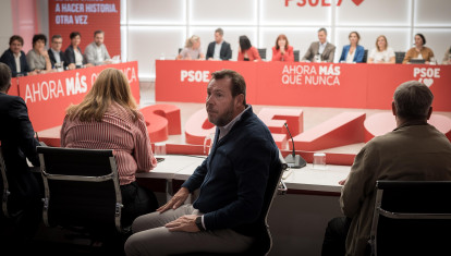 El ministro de Transportes y Movilidad Sostenible, Óscar Puente, durante una reunión ejecutiva del PSOE, este mes