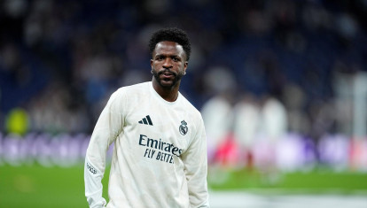 Vinicius Junior, durante un calentamiento en el Bernabéu