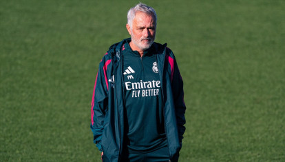 José Mourinho, durante un entrenamiento con el Real Madrid