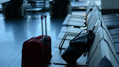 Imagen de unas maletas en el aeropuerto