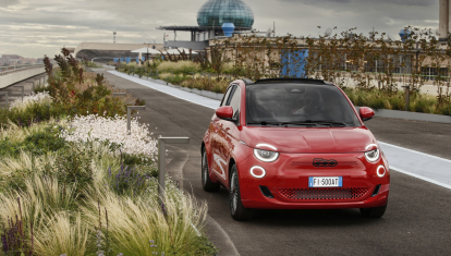 El Fiat 500e reúne todo lo que se necesita de un coche urbano moderno