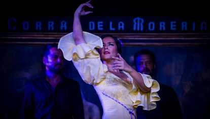 Una bailaora de flamenco participa en las pruebas selectivas del Festival Internacional del Cante de las Minas, en el Corral de la Morería, en 2022