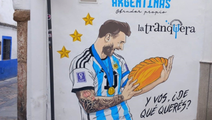 Mural comercial que el PSOE entiende que no debe permitirse en la zona del casco histórico de Córdoba declarada por la Unesco Patrimonio de la Humanidad