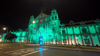 El Palacio de la Merced se ilumina para Conmemorar el Día Mundial del Farmacéutico