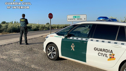 Agente de la Guardia Civil en Puente Genil