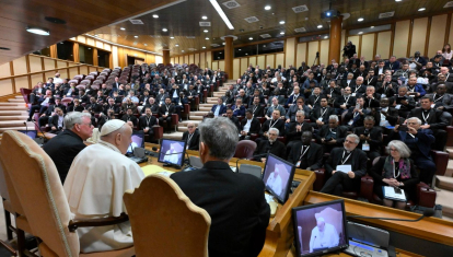 El Papa Francisco ante más de 200 sacerdotes en el Encuentro Internacional Párrocos