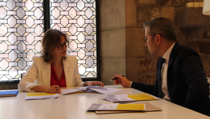 La consellera de Acción Exterior, Meritxell Serret, reunida con el secretario general del Departament d'Exterior, Bernat Costas