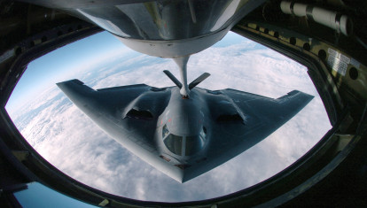 Un bombardero estadounidense multifunción B-2 Spirit