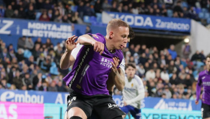 Obolskii, en un lance del partido en La Romareda