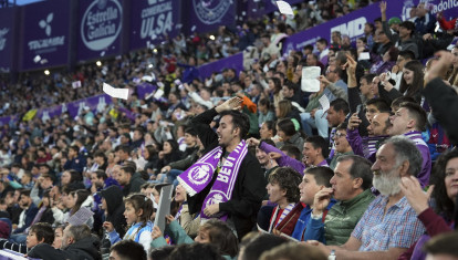 Los aficionados del Valladolid protestan por la gestión de Ronaldo Nazario