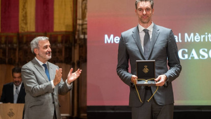 Pau Gasol y el alcalde de Barcelona, Jaume Collboni