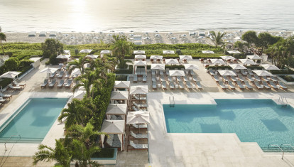 Dos de las piscinas del Four Seasons Palm Beach
