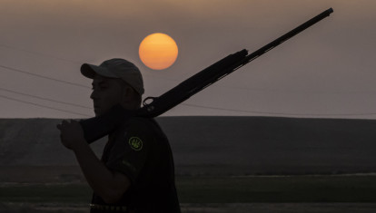 Un cazador durante una jornada de caza