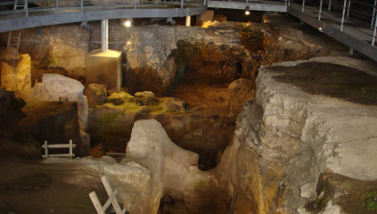 Excavaciones en la Cueva de Theopetra, en Grecia