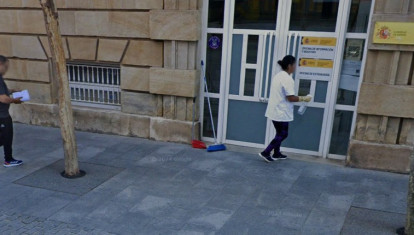 Entrada de la Oficina de Extranjería de Soria