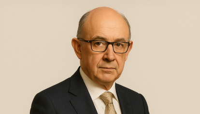Cristóbal Montoro, perfil