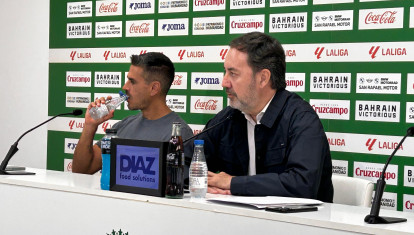 Antonio Fernández Monterrubio y Juanito comparecen ante los medios en El Arcángel