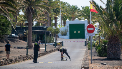 Guardias Civiles inspeccionando La Mareta