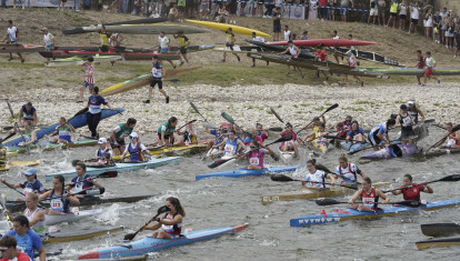 Más de 1.300 palistas se dan cita para participar en el Descenso del Sella