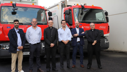 Visita del obispo de Córdoba a las instalaciones de Cáritas/Solemcor