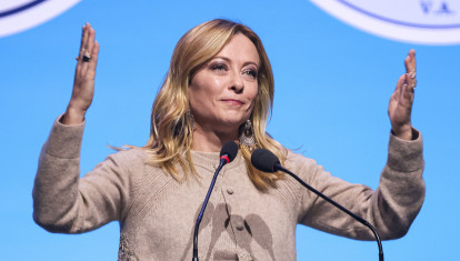 Meloni defiende la tradición europea: «Si se vive en otro país se debe aceptar su ley y su cultura»