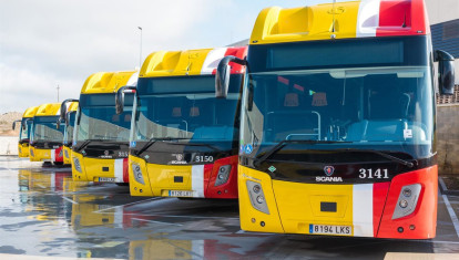 Ibiza restringe el acceso gratuito a los autobuses para personas sin DNI ni residencia legal