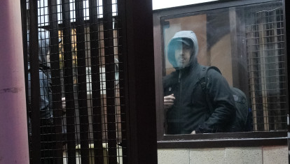 El exjefe militar de ETA Garikoitz Aspiazu Rubina, alias 'Txeroki', a su salida de la prisión de Martutene, a 9 de febrero de 2026, en San Sebastián, Guipúzcoa, País Vasco (España). El Gobierno del País Vasco ha concedido al exjefe militar de ETA Garikoitz Aspiazu Rubina, conocido como ‘Txeroki’, el régimen de semilibertad, medida que le permite salir del centro penitenciario de lues a viernes regresando cada noche a dormir a la cárcel de Martutene.

Unanue / Europa Press
09 FEBRERO 2026
08/2/2026