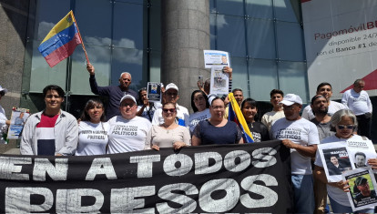 Familiares de presos políticos de la dictadura chavista exigen su liberación en Caracas