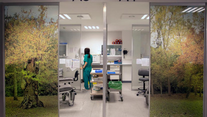 La Xunta de Galicia activa una nueva fase de Genoma Galicia en Santiago y Barbanza para detectar riesgos genéticos de forma precoz