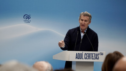 El presidente del Partido Popular, Alberto Núñez Feijóo, interviene en un mitin en Tordesillas, hace unos días