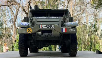 Vehículo blindado semioruga (half-track) M3 de producción estadounidense