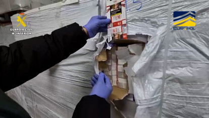 La Guardia Civil incauta en Barcelona 100 toneladas de tabaco - Guardia Civil