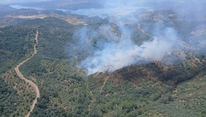 Imagen del Infoca sobre el incendio en la serrezuela de Adamuz