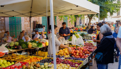 Mercado en Santanyí, uno de los muchos que reciben a usuarios con menor poder adquisitivo