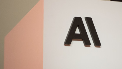 Logo de Anthropic en un evento de la compañía