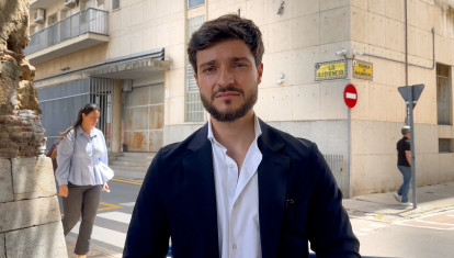 Entrambasaguas explica cómo una compositora se presentó a la plaza del hermano de Sánchez sabiendo que era para él