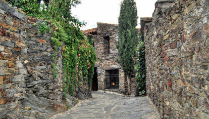 El pueblo de Madrid declarado Conjunto Histórico y que es un ejemplo único de arquitectura negra