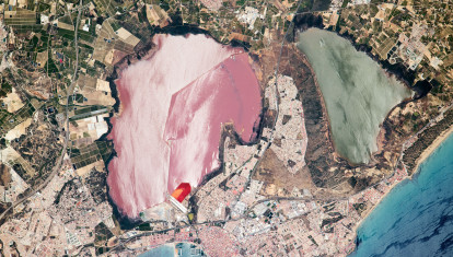 Imagen de la laguna de Torrevieja captada desde el espacio