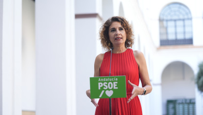 La secretaria general del PSOE de Andalucía, María Jesús Montero, este lunes en el Parlamento autonómico