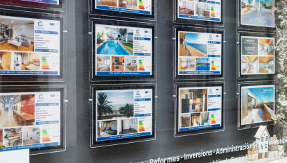 Pisos en una agencia inmobiliaria