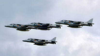 Aviones de combate AV-8B Harrier II españoles en un ejercicio de ataque a larga distancia con la OTAN