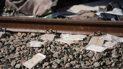 Objetos en las vías tras el accidente ferroviario de Adamuz (archivo)