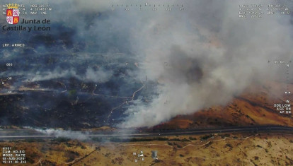 El incendio de gravedad 1 obliga a cortar la AP-6 y la N-6 a su paso por Navas de San Antonio (Segovia)
REMITIDA / HANDOUT por JCYL
Fotografía remitida a medios de comunicación exclusivamente para ilustrar la noticia a la que hace referencia la imagen, y citando la procedencia de la imagen en la firma
08/8/2026