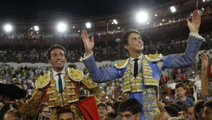 David de Miranda y Roca Rey, a hombros este sábado en el cierre de la Feria de Málaga